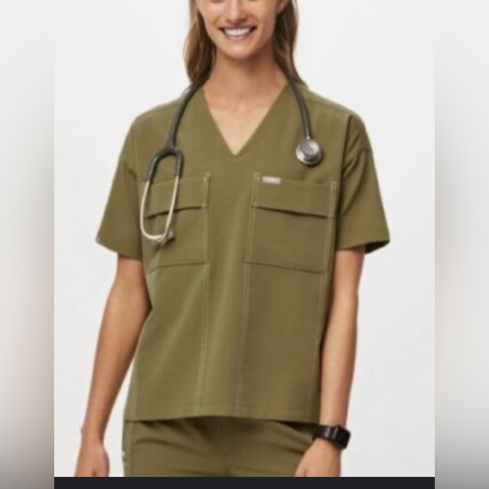 FIGS Martini Olive Bello Scrub Top - Size S